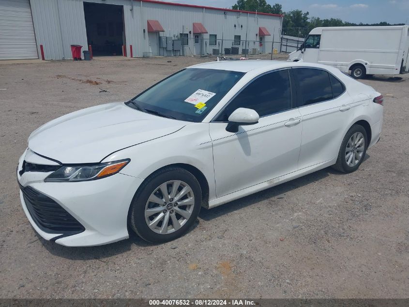 4T1B11HK6KU823489 2019 TOYOTA CAMRY - Image 2