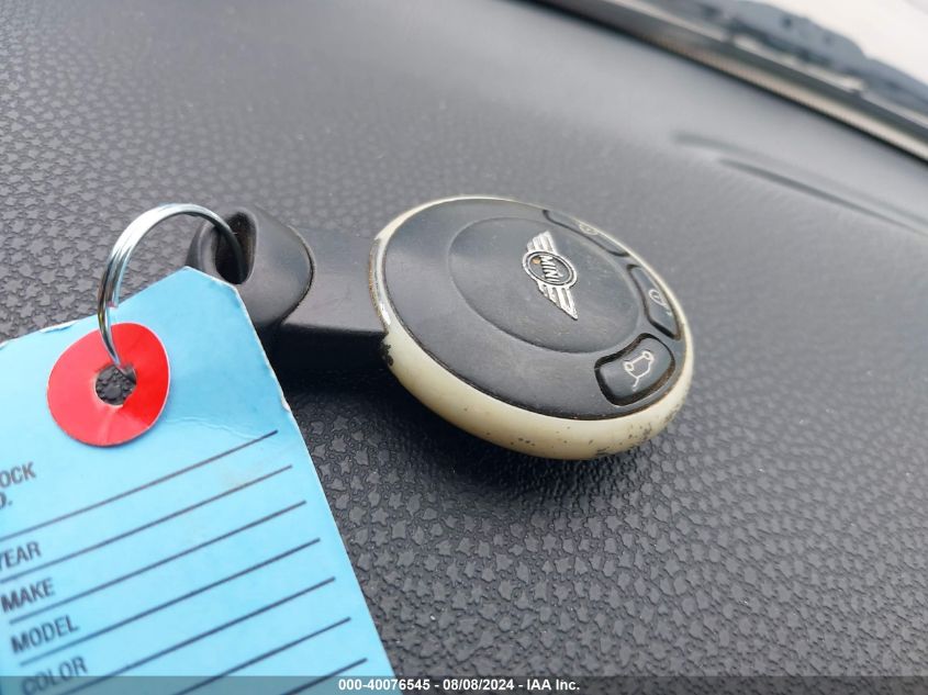 2008 Mini Cooper VIN: WMWMF33568TT60938 Lot: 40076545