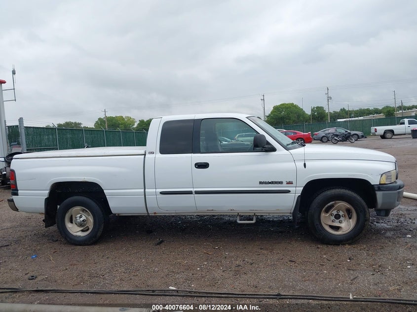 2001 Dodge Ram 1500 St VIN: 1B7HC13Y61J548372 Lot: 40076604