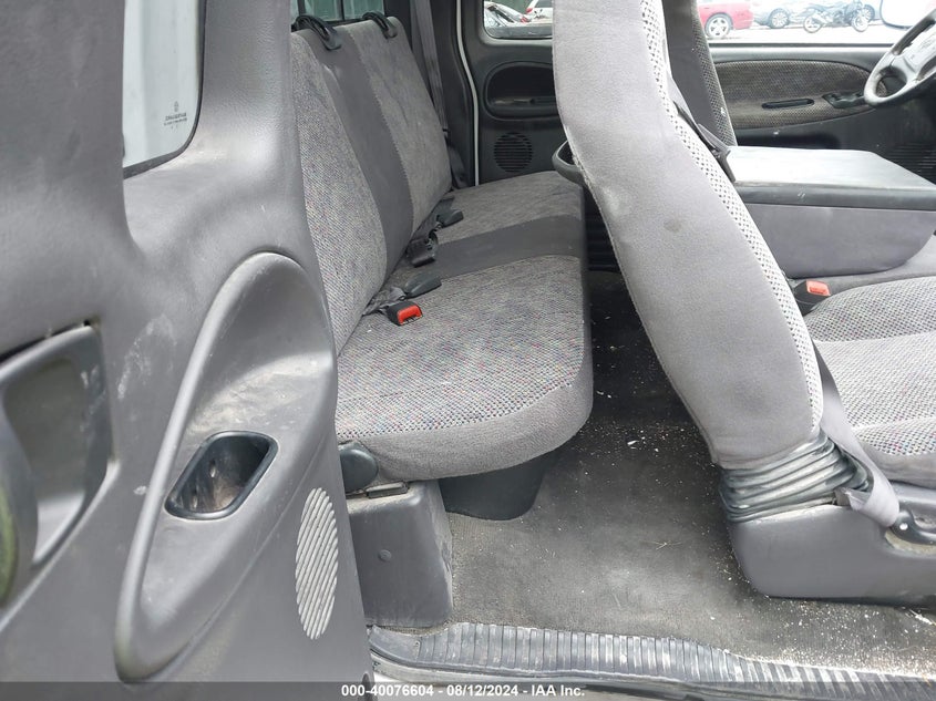 2001 Dodge Ram 1500 St VIN: 1B7HC13Y61J548372 Lot: 40076604