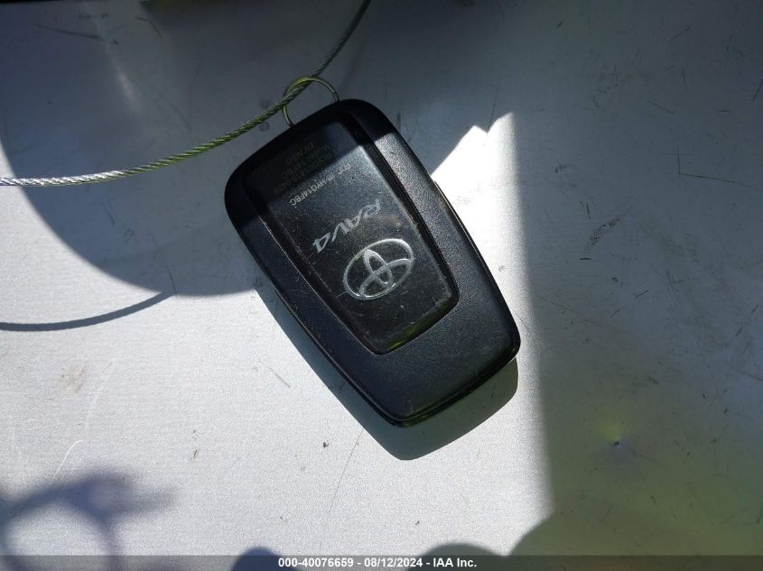 2020 Toyota Rav4 Xle Premium VIN: JTMA1RFV4LD060000 Lot: 40076659