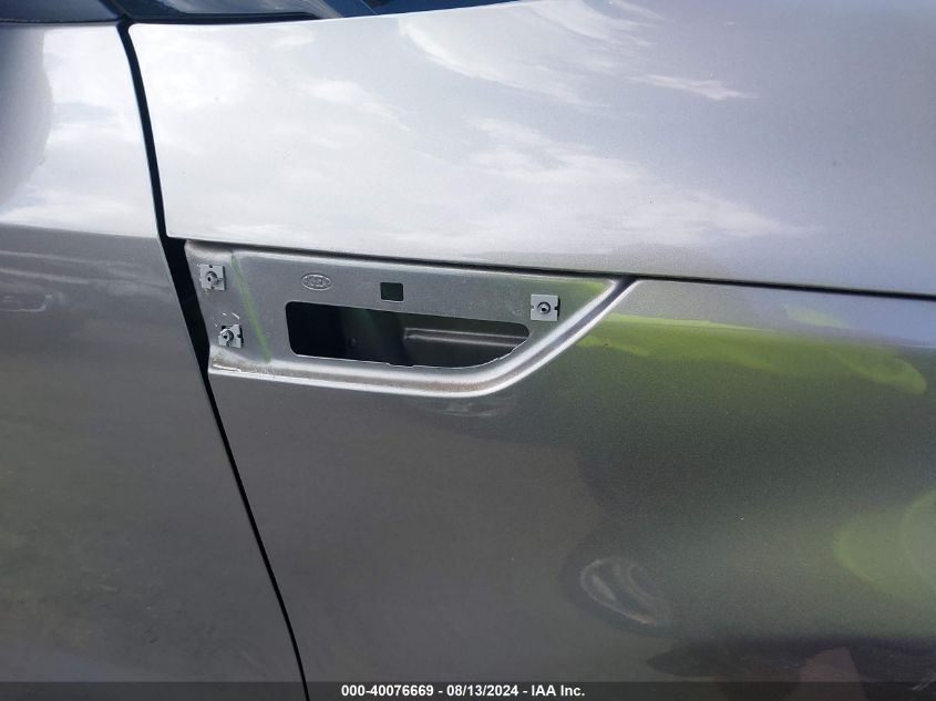 2018 KIA SOUL + - KNDJP3A52J7536632