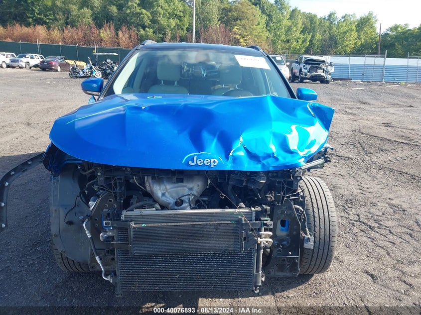 VIN 3C4NJDCB4JT423465 2018 JEEP COMPASS LIMITED 4X4