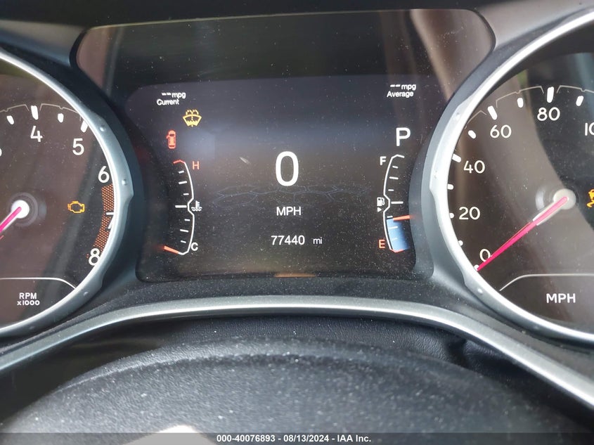 VIN 3C4NJDCB4JT423465 2018 JEEP COMPASS LIMITED 4X4