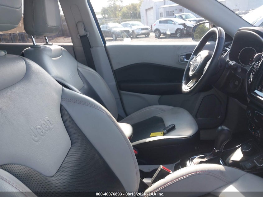 VIN 3C4NJDCB4JT423465 2018 JEEP COMPASS LIMITED 4X4