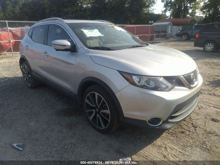 JN1BJ1CP4JW102410 2018 NISSAN ROGUE - Image 1