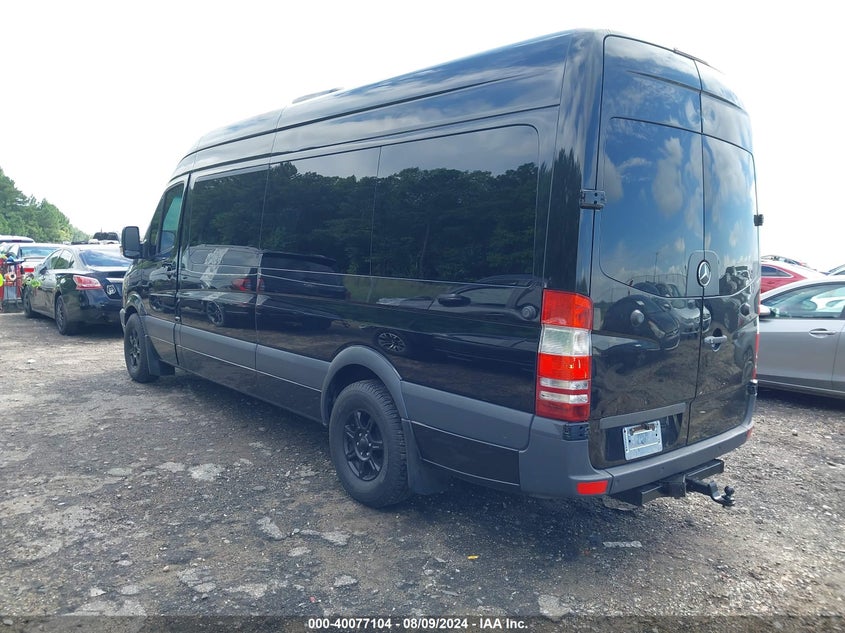 2011 Mercedes-Benz Sprinter 2500 High Roof VIN: WDZPE8CDXB5573720 Lot: 40077104