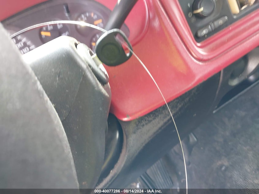 2004 Chevrolet Silverado 1500 Ls VIN: 2GCEK13T941366285 Lot: 40077286