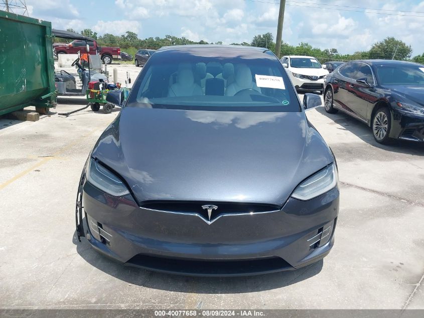 2018 Tesla Model X 100D/75D/P100D VIN: 5YJXCBE20JF089664 Lot: 40077658