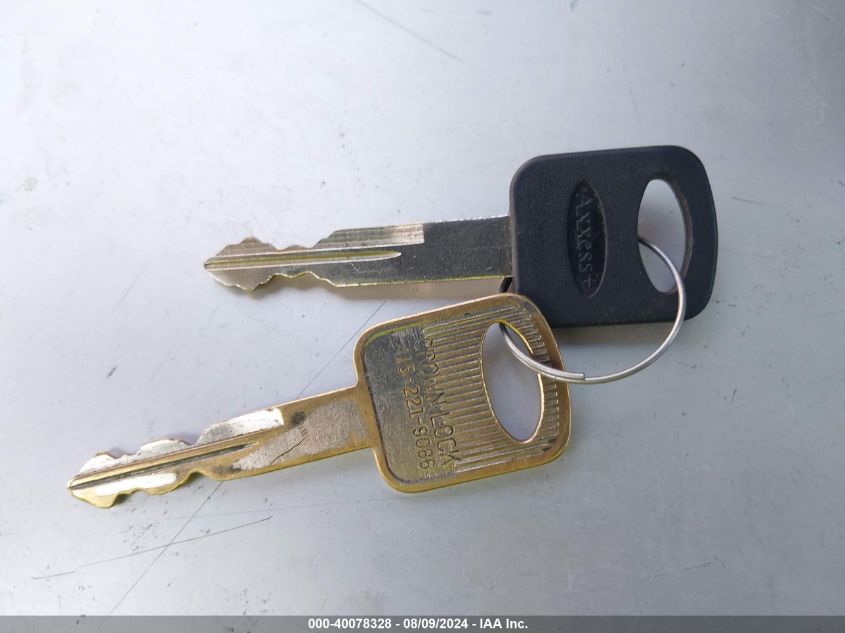 1997 Ford F-150 Standard/Xl/Xlt VIN: 1FTDX1723VKD15736 Lot: 40078328