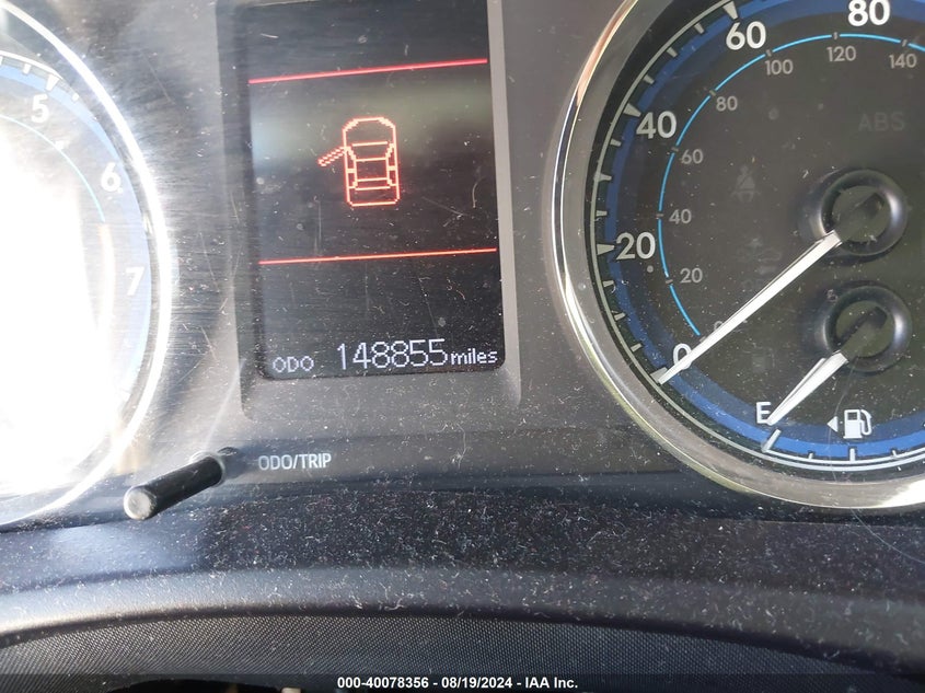 2019 TOYOTA COROLLA LE - 5YFBURHE0KP886413