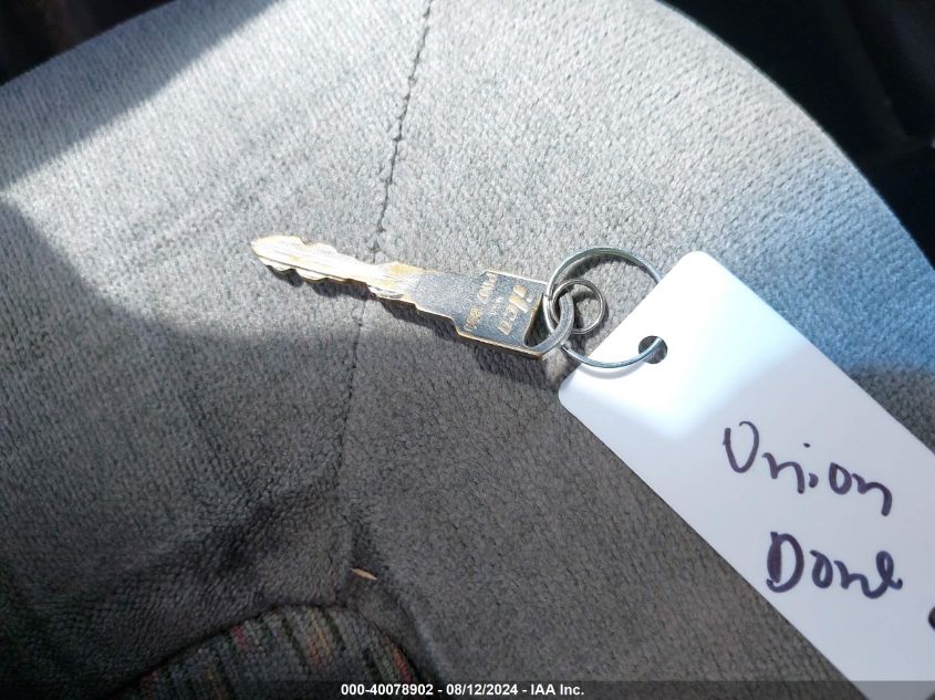 2004 Chevrolet Express VIN: 1GCGG25UX41117747 Lot: 40078902