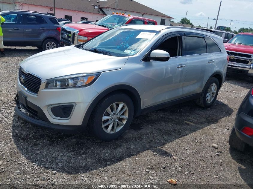 5XYPGDA34JG428482 2018 KIA SORENTO - Image 2