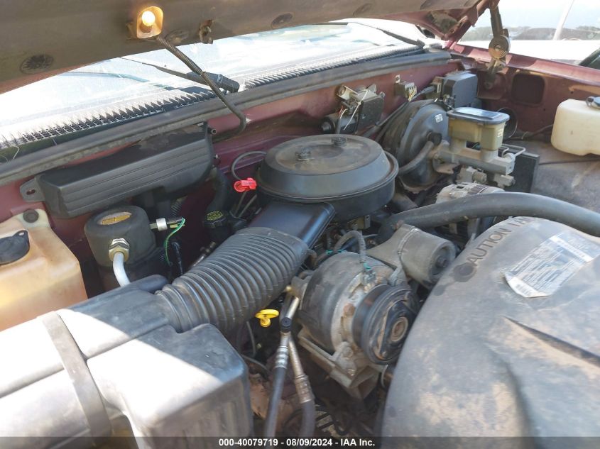 1994 Chevrolet Gmt-400 C1500 VIN: 2GCEC19Z4R1143975 Lot: 40079719