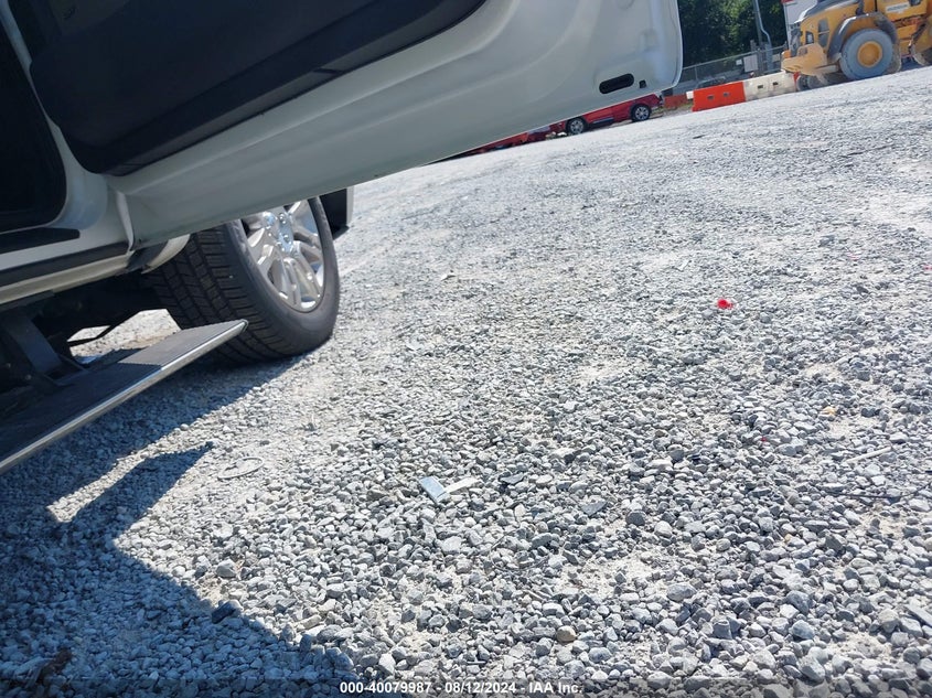 2011 Ford F-150 Platinum VIN: 1FTFW1CT5BFC86240 Lot: 40079987