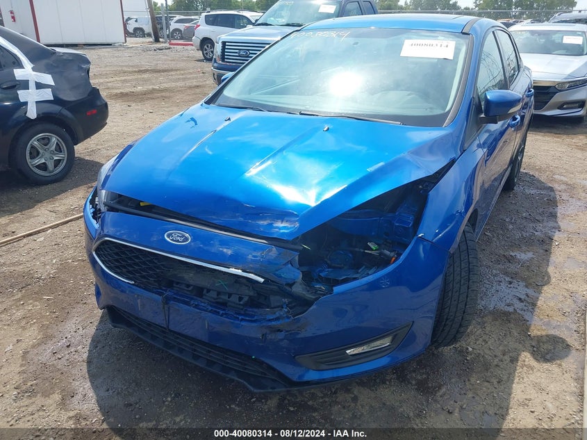 VIN 1FADP3H20JL235380 2018 FORD FOCUS SEL