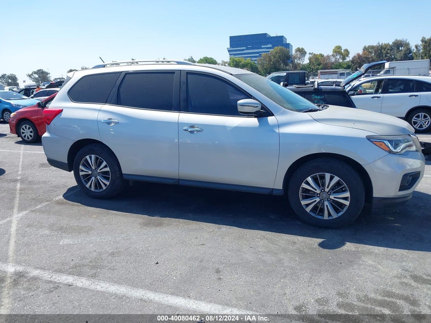 VIN 5N1DR2MN2JC668578 2018 NISSAN PATHFINDER SV