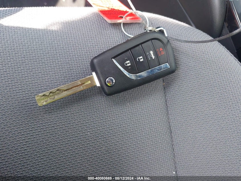 VIN JTDS4MCE1NJ096279 2022 TOYOTA COROLLA SE