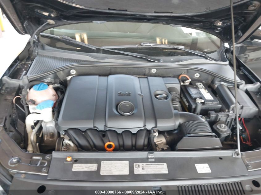 2013 Volkswagen Passat 2.5L S VIN: 1VWAH7A30DC009801 Lot: 40080766