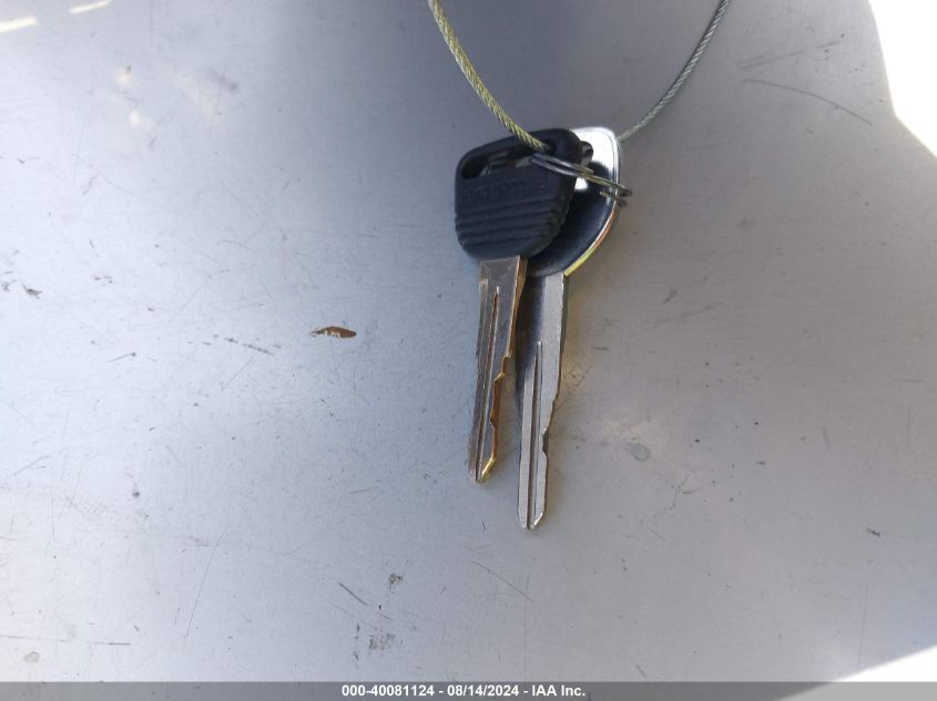 1999 Honda Cr-V Lx VIN: JHLRD284XXC002672 Lot: 40081124