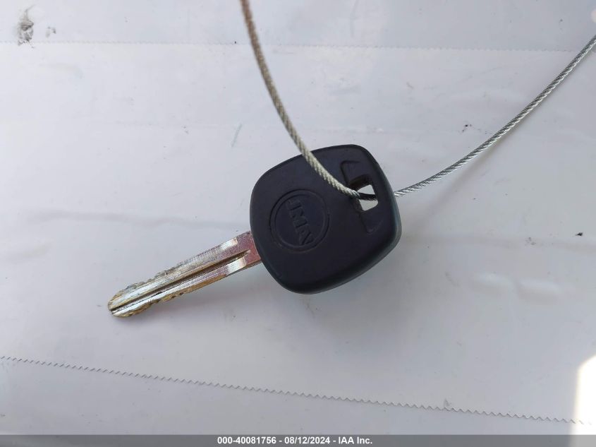 2000 Toyota Camry Xle VIN: JT2BG22K2Y0420457 Lot: 40081756