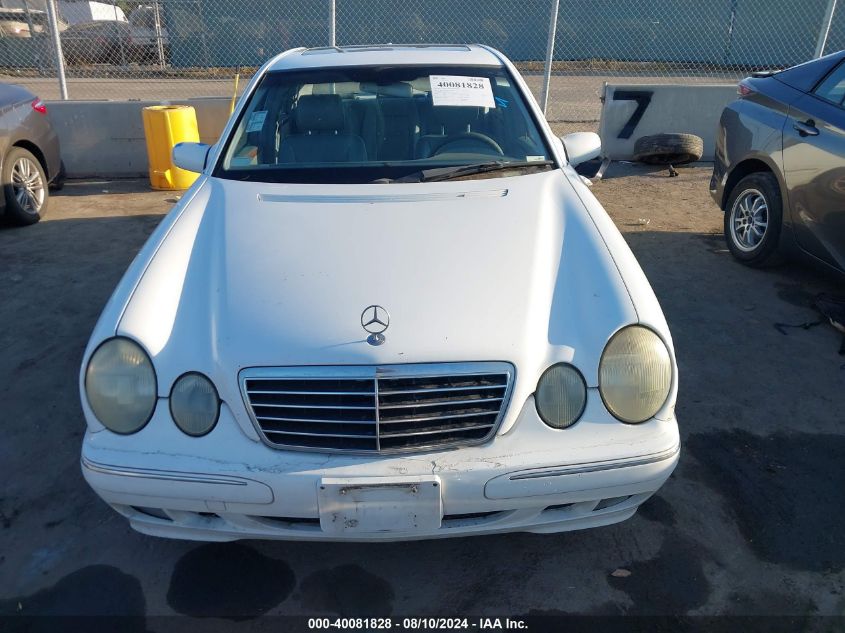 2000 Mercedes-Benz E 320 VIN: WDBJF65J5YB027345 Lot: 40081828