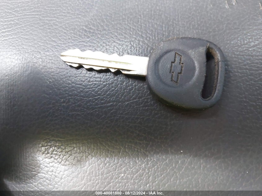 2006 Chevrolet Silverado 3500 Work Truck VIN: 1GBHC33D66F266918 Lot: 40081880