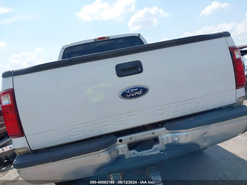 2000 Ford F-250 Lariat/Xl/Xlt VIN: 1FTNW21F0YEB42429 Lot: 40082165