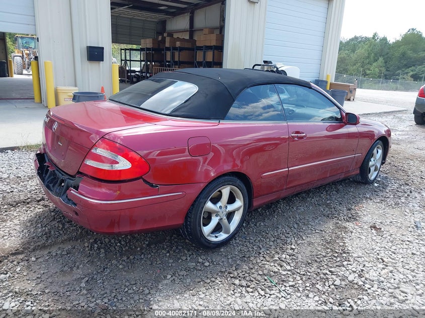 2005 Mercedes-Benz Clk 320 VIN: WDBTK65J05F135963 Lot: 40082171