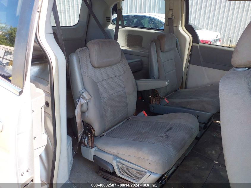 2009 Chrysler Town & Country Lx VIN: 2A8HR44E59R514895 Lot: 40082587