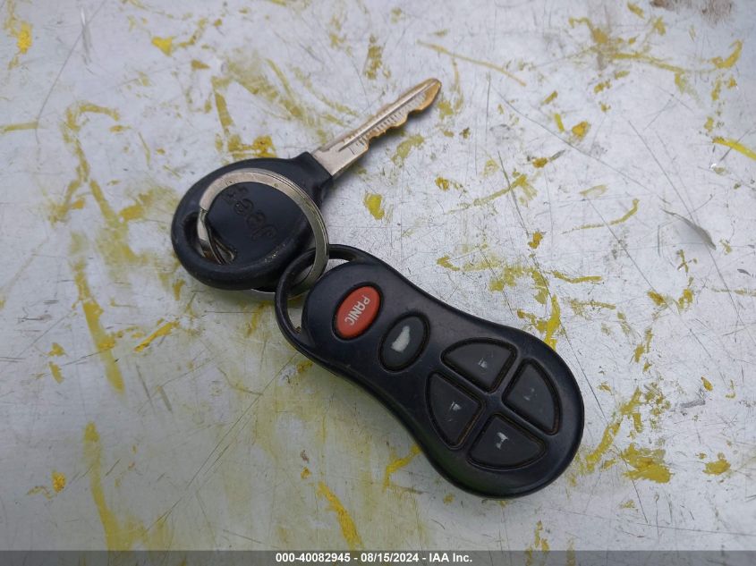 2001 Chrysler Town & Country Lxi VIN: 2C4GP54L11R245957 Lot: 40082945