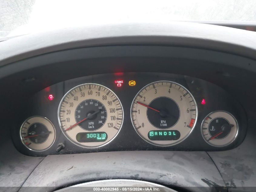 2001 Chrysler Town & Country Lxi VIN: 2C4GP54L11R245957 Lot: 40082945