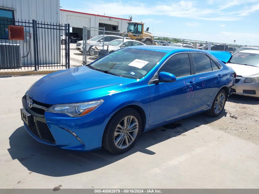 4T1BF1FK1HU763120 2017 TOYOTA CAMRY - Image 2