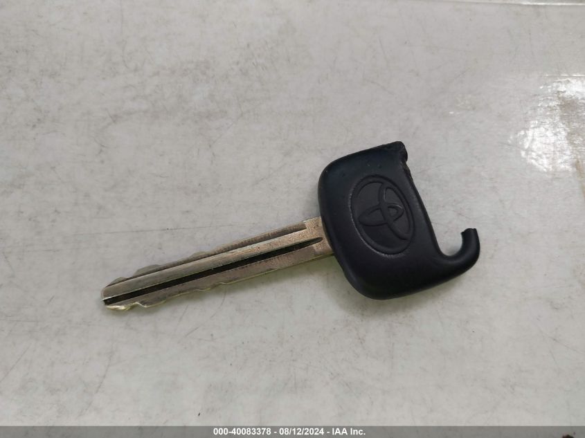 2000 Toyota Camry Ce/Le/Xle VIN: JT2BG22K2Y0475667 Lot: 40083378