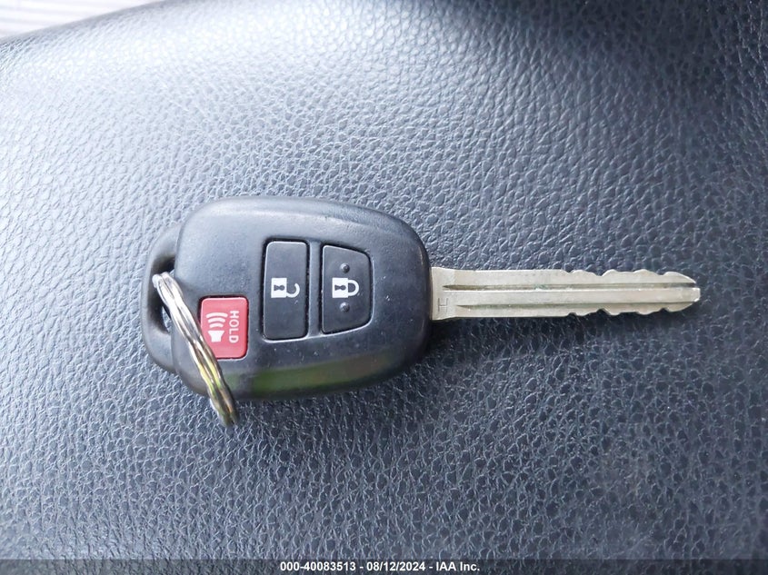 2013 TOYOTA RAV4 XLE - 2T3WFREV3DW053102