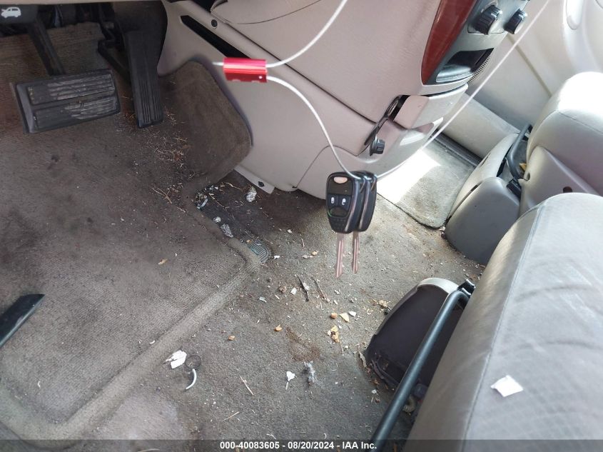 2007 Chrysler Town & Country VIN: 1A4GJ45R47B270027 Lot: 40083605