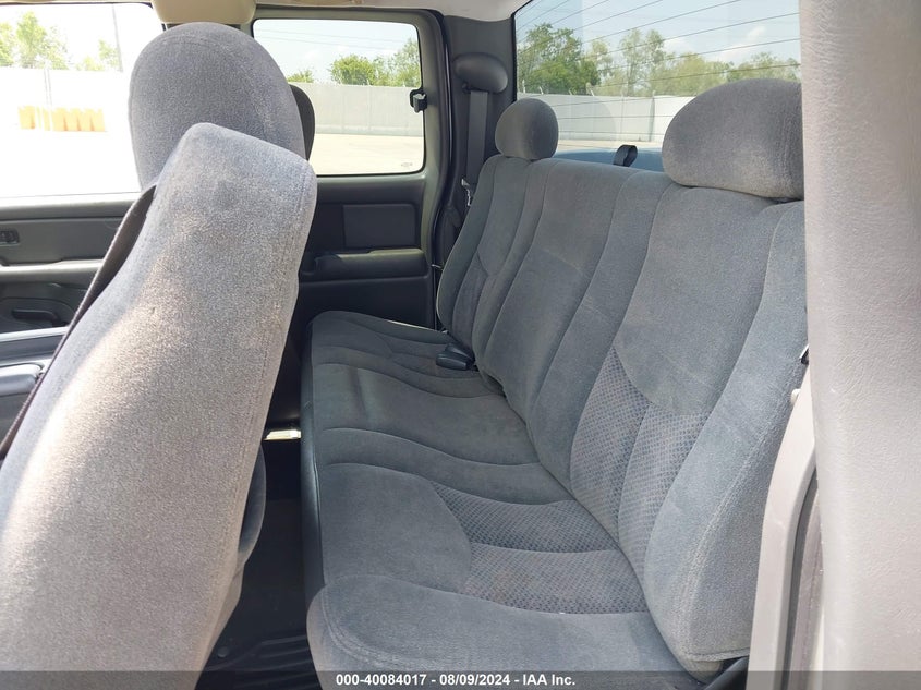 2004 Chevrolet Silverado 1500 Ls VIN: 2GCEC19V441212248 Lot: 40084017