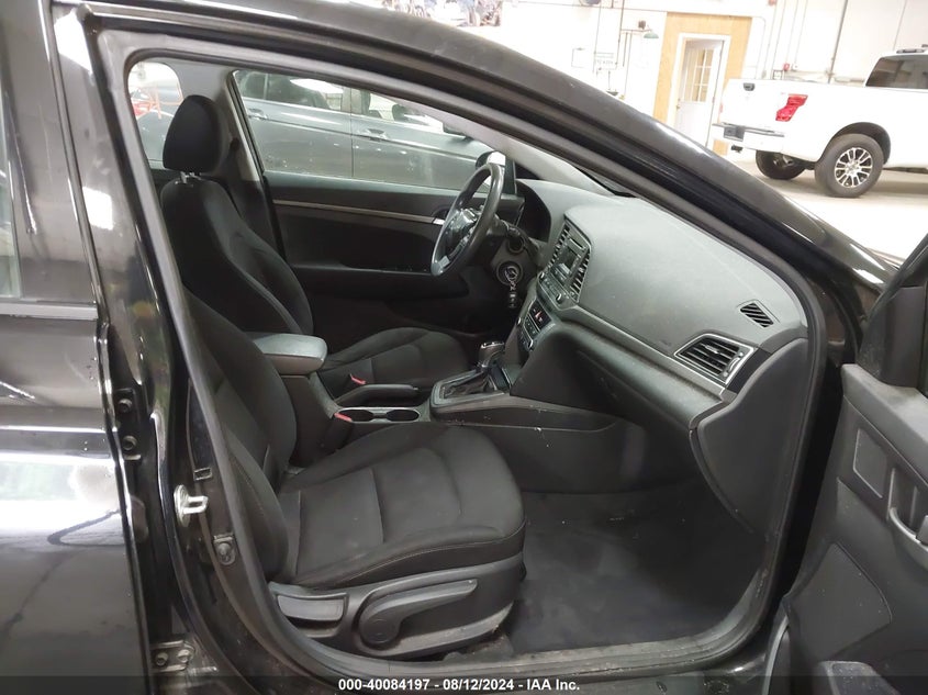 VIN 5NPD74LF6JH244096 2018 HYUNDAI ELANTRA SE