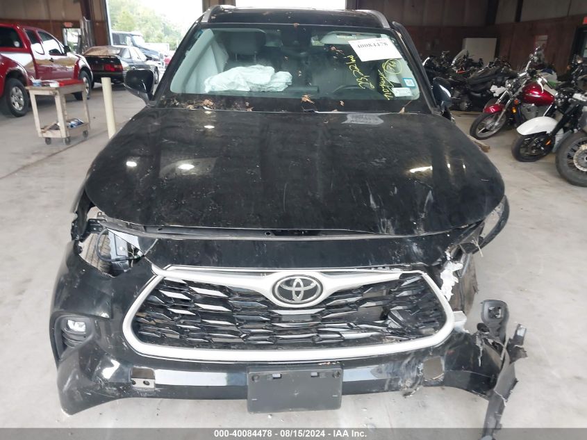 5TDGZRBH9NS236064 2022 Toyota Highlander Xle