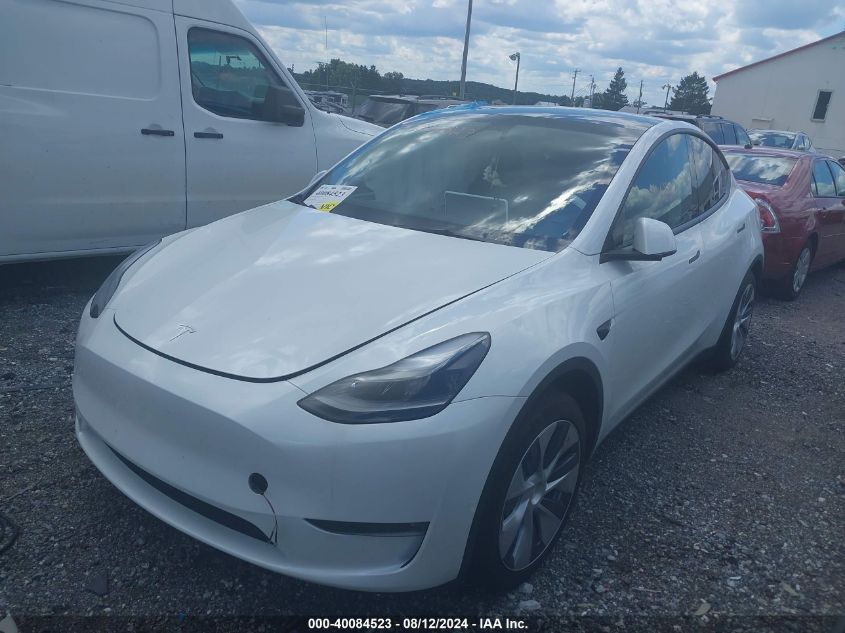 7SAYGDEE8PF797316 2023 TESLA MODEL Y - Image 2