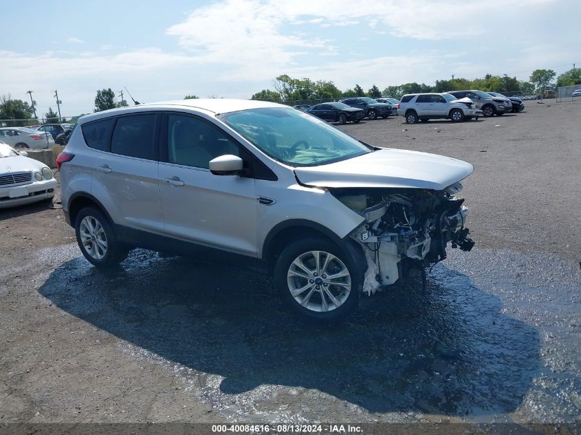 1FMCU9GD9KUA75365 2019 FORD ESCAPE - Image 1