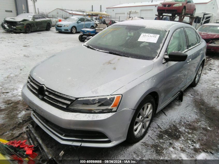 3VWD17AJ3FM284645 2015 VOLKSWAGEN JETTA - Image 2