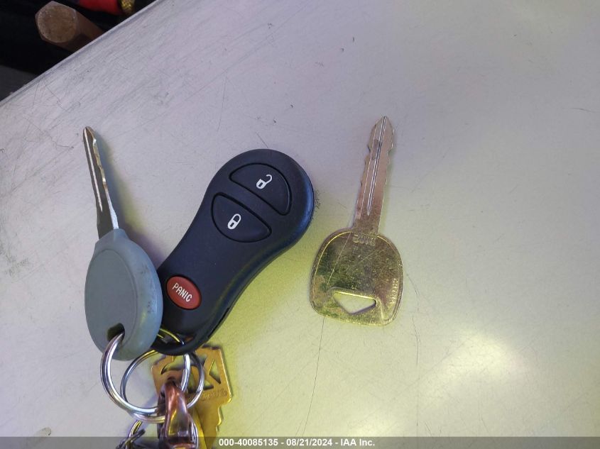 2000 Jeep Grand Cherokee Limited VIN: 1J4GW58N1YC393179 Lot: 40085135