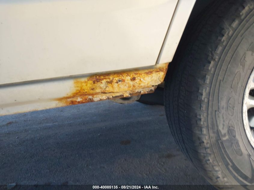 2000 Jeep Grand Cherokee Limited VIN: 1J4GW58N1YC393179 Lot: 40085135