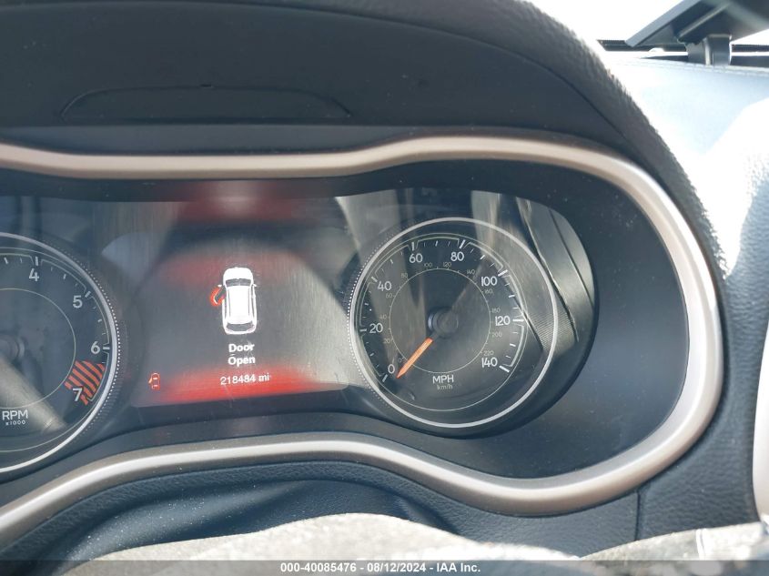 2015 Jeep Cherokee Limited VIN: 1C4PJMDB3FW772951 Lot: 40085476