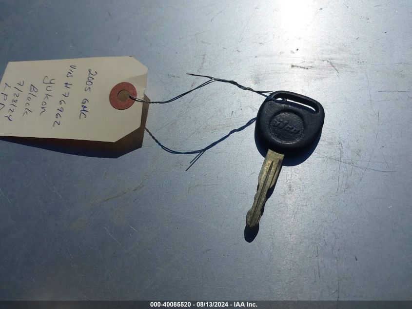 2005 GMC Yukon Denali VIN: 1GKEK63U45J176962 Lot: 40085520