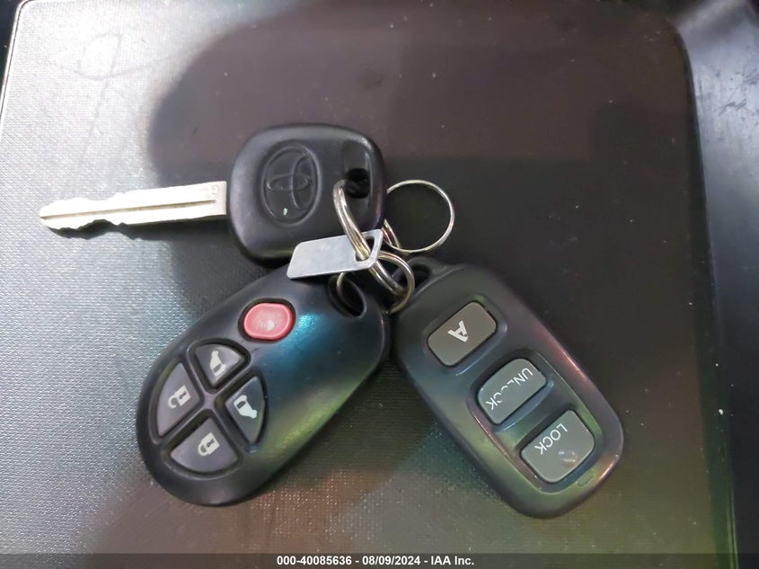 2011 Toyota Sienna Le V6 VIN: 5TDKK3DC8BS113588 Lot: 40085636