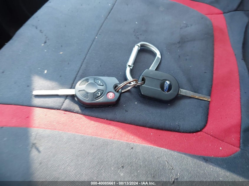 1FMCU9GD0JUD08564 2018 Ford Escape Se