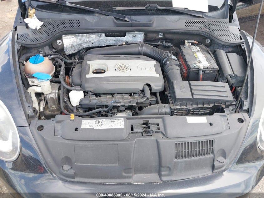 2013 VOLKSWAGEN BEETLE 2.0T TURBO 3VWV67AT2DM605322