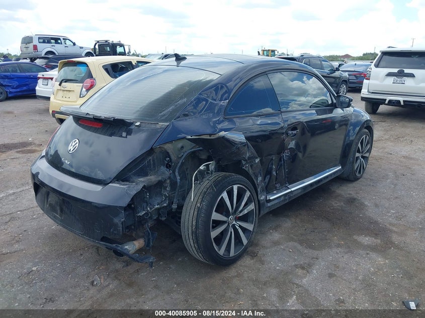 2013 VOLKSWAGEN BEETLE 2.0T TURBO 3VWV67AT2DM605322